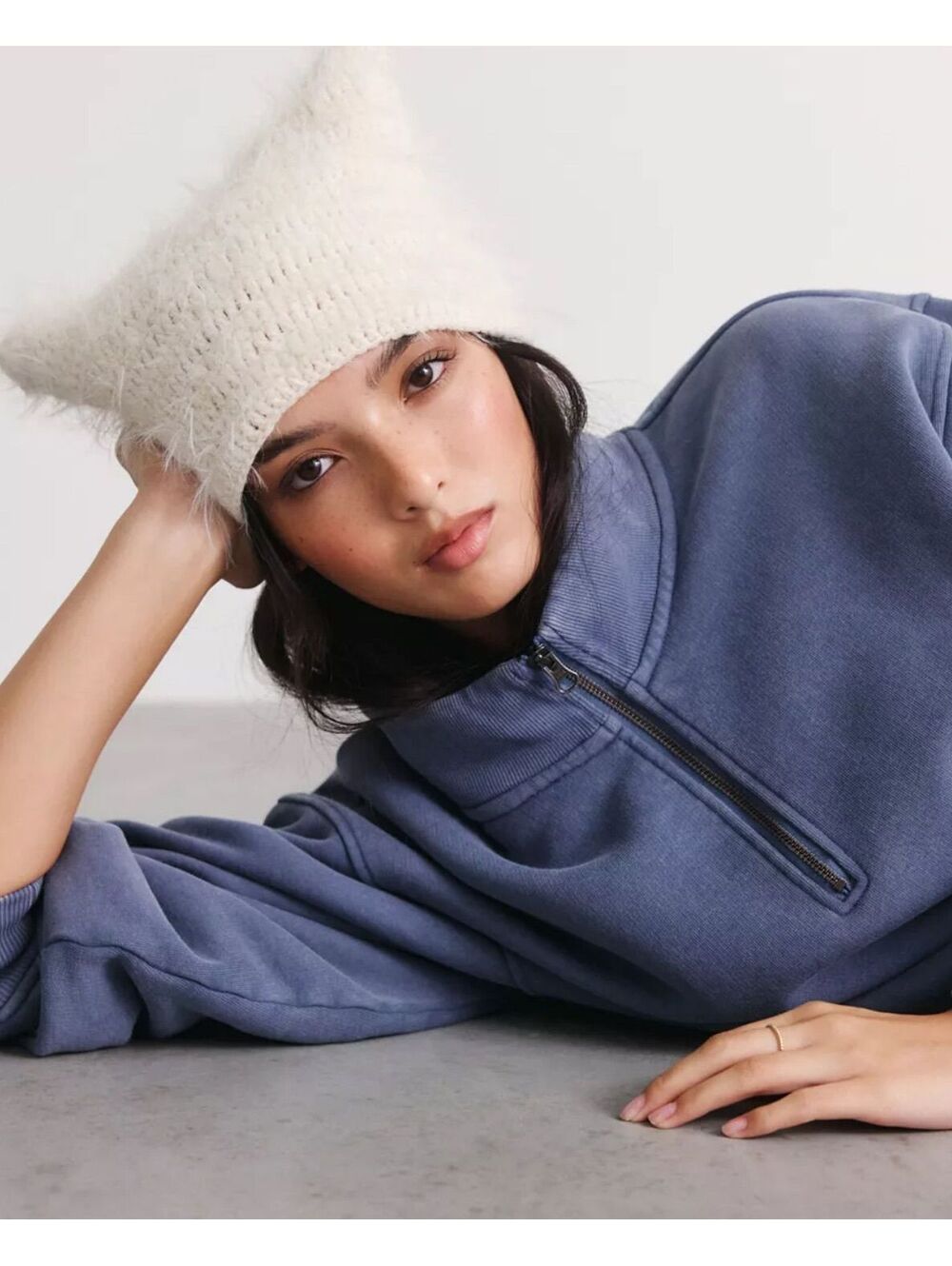 NWOT URBAN OUTFITTERS MYLO FUZZY BEANIE
